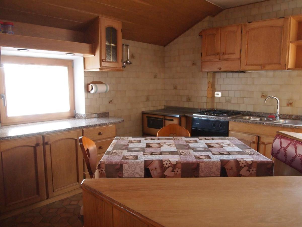 Ciasa Giorgina Apartment Pozza di Fassa Luaran gambar
