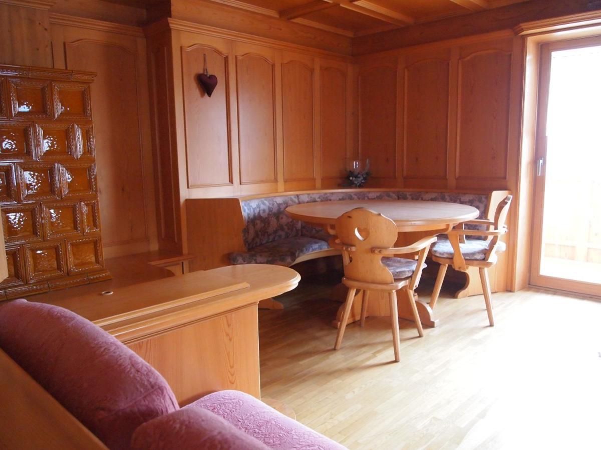 Ciasa Giorgina Apartment Pozza di Fassa Luaran gambar