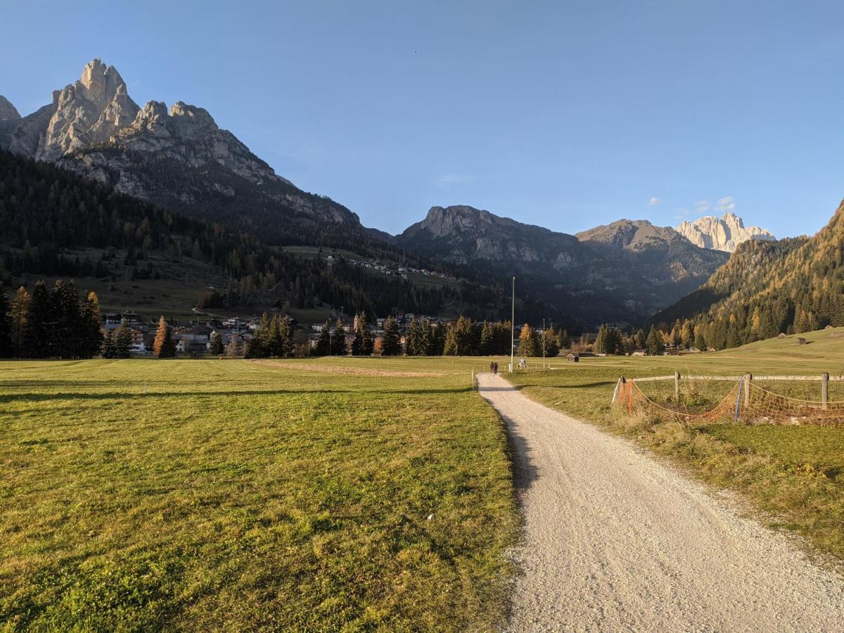 Ciasa Giorgina Apartment Pozza di Fassa Luaran gambar